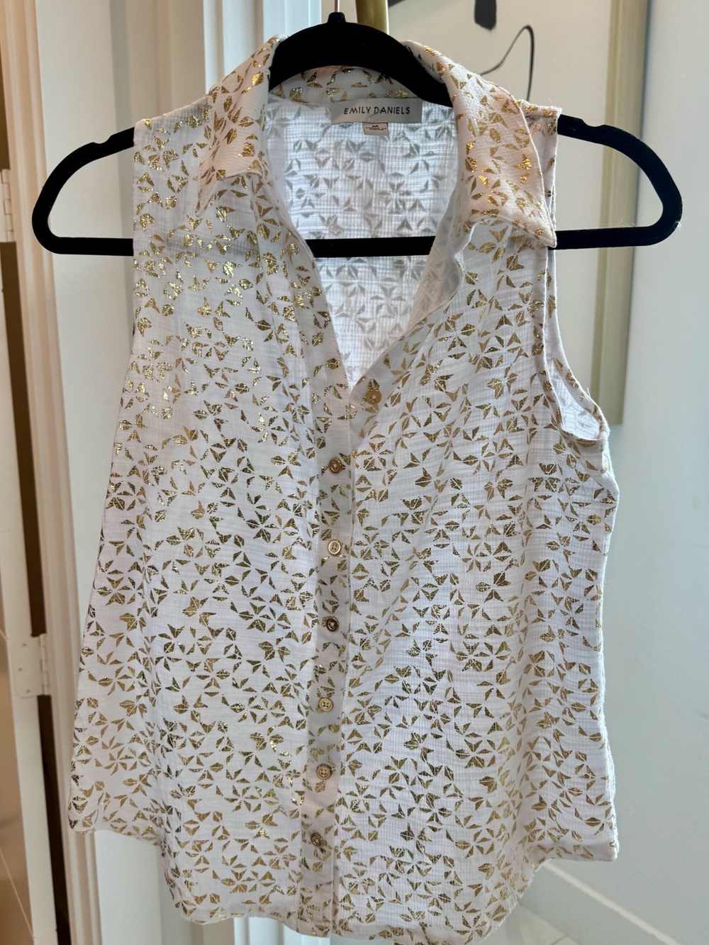 Emily Daniels Gold Leaf Sleeveless Tank, Medium
